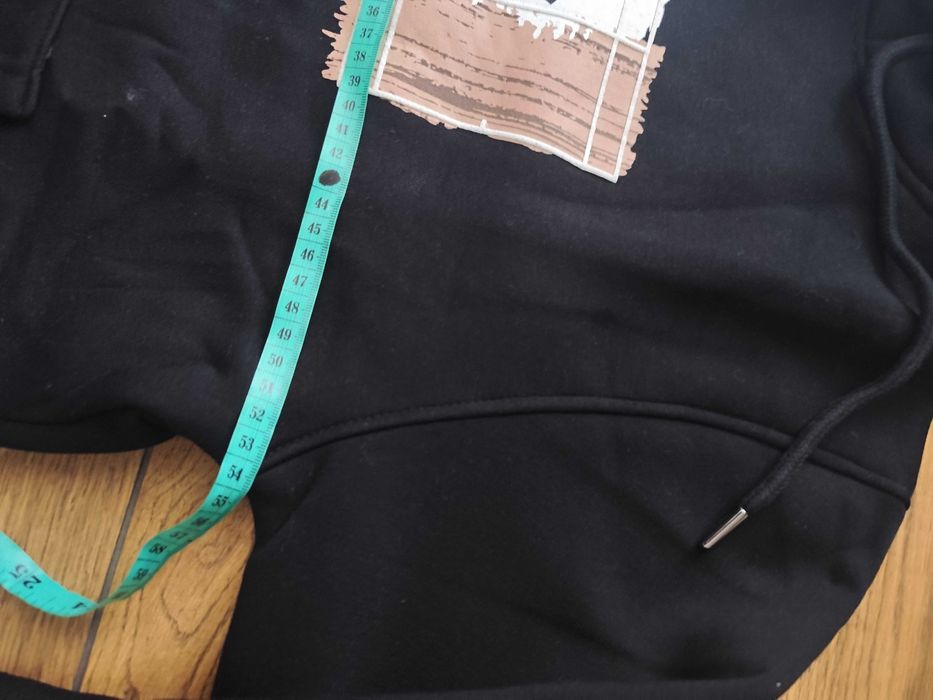 Nowa śliczna męska bluza M/L Hugo Boss kangurka kaptur ocieplana mis