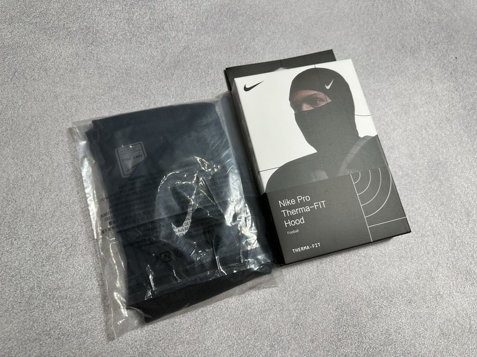 Балакалава Nike Pro Hyperwarm Therma-FIT Hood