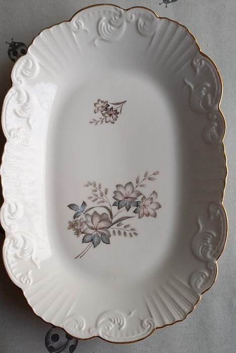 Conjunto de loiça da Vista Alegre 93 peças  (serviço jantar + serviço