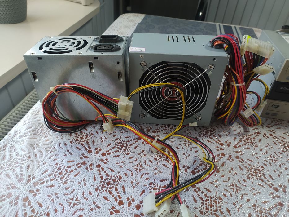 Блоки живлення для ПК. На запчастини.