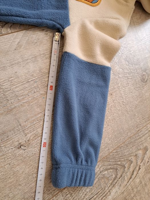 Bluza dziecieca polarową z kapturem, kangurka - rozm 110
