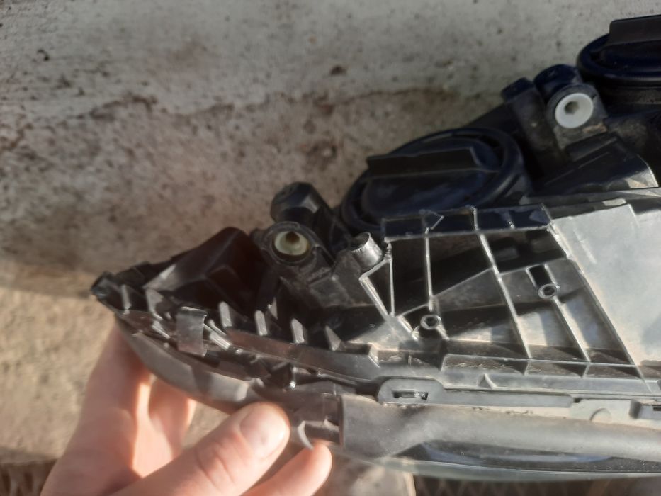 Фара права Мерседес w205 usa