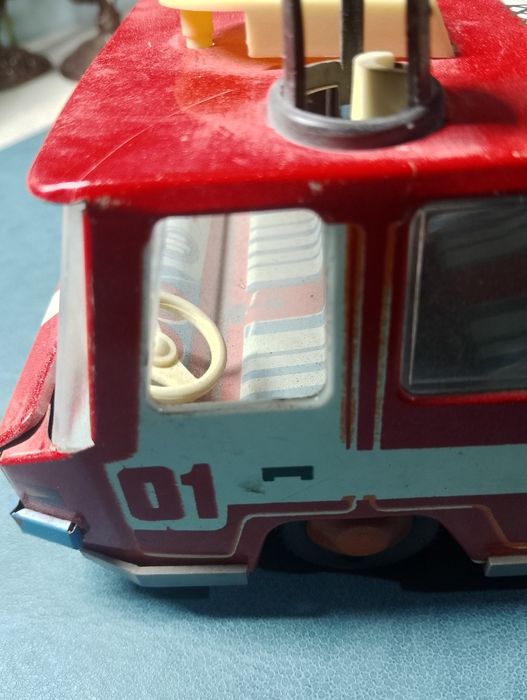 Іграшкова машинка "Рятувальна"