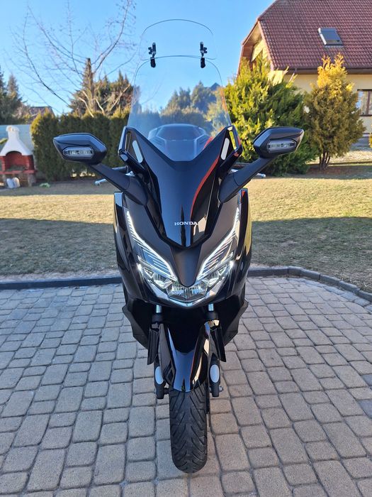 Honda Forza 125 cm na kat.B.