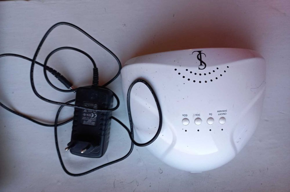 Лампа для нарощування нігтів бу