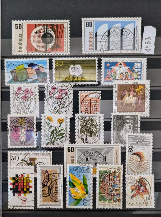 Niemieckie stemplowane  znaczki z rocznika 1983