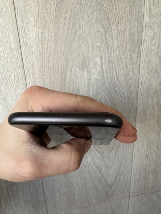 Iphone 11 64gb r-sim