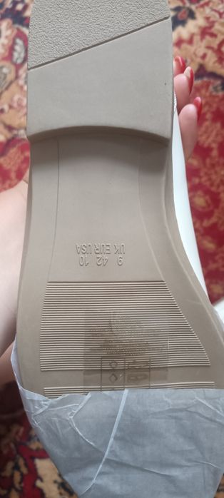 Лофери Primark нові