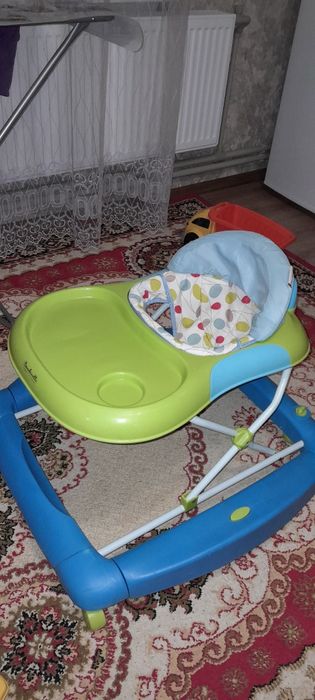Продам ходунки Bambinelli