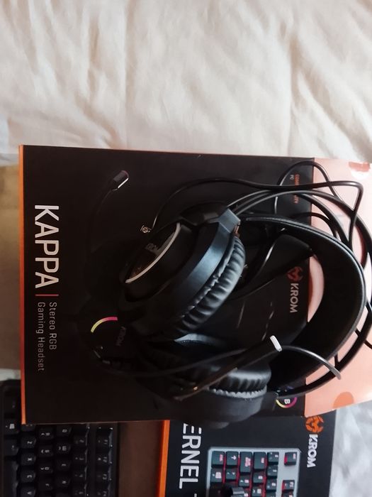Conjunto gaming / teclado e fones !