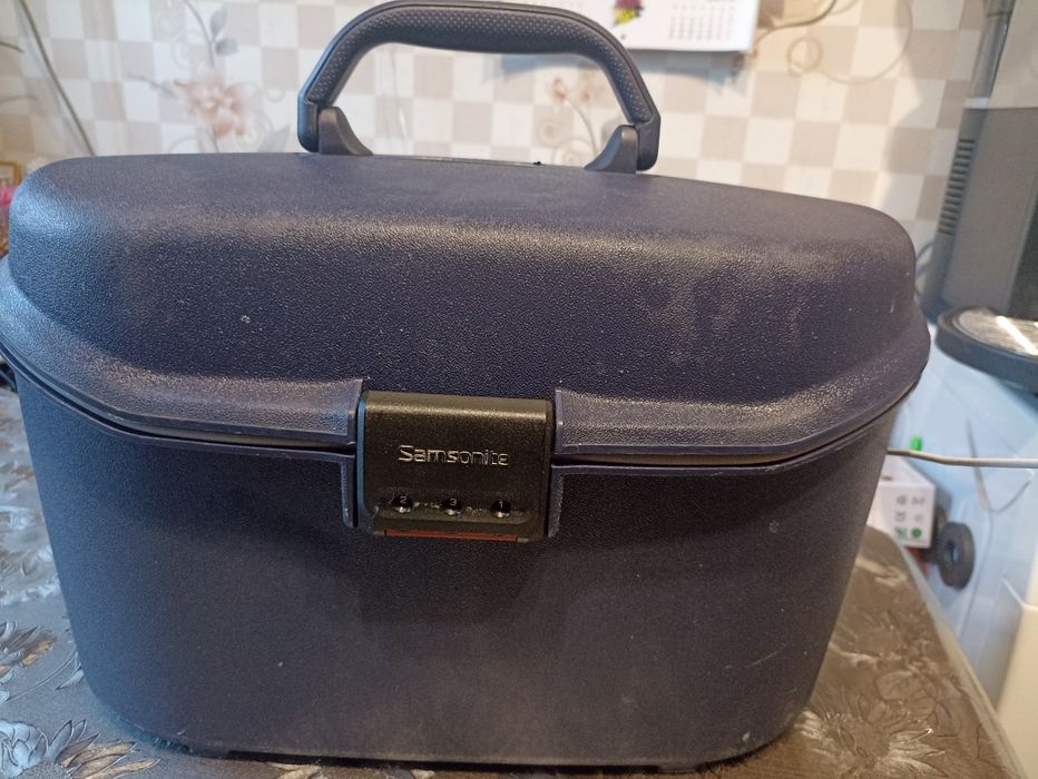 Б’юті-кейс Samsonite (кейс для косметики) — твердий корпус