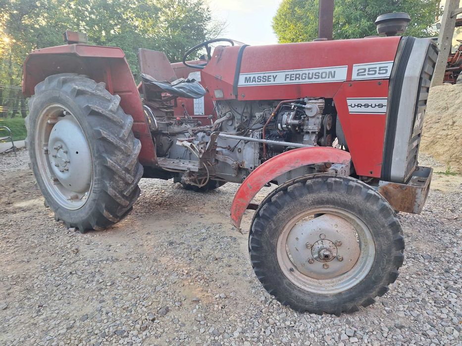 Ciagnik MF Massy Ferguson 255