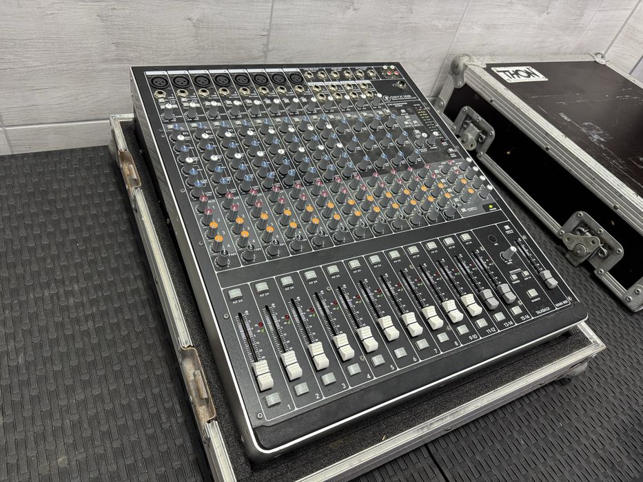 Mixer Mackie 1620i firewire okazja delikatny defekt opcjonalnie case