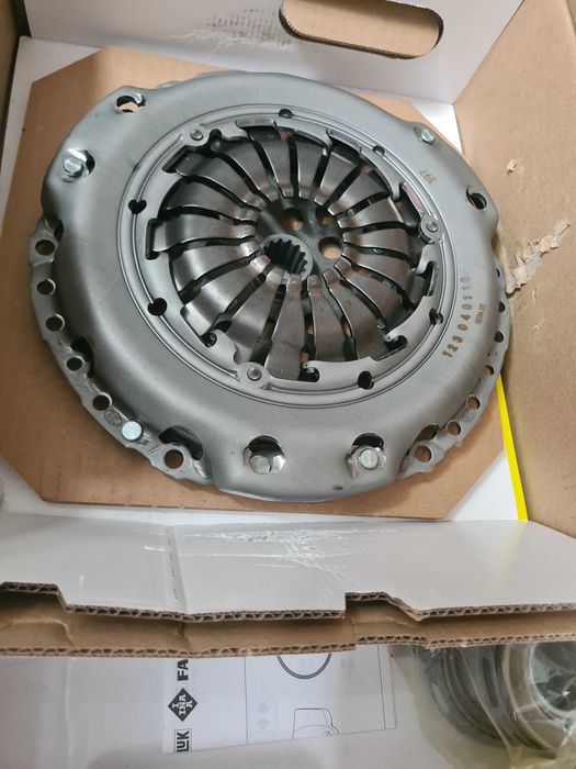 Sprzęgło LUK Opel Vectra C 2.2