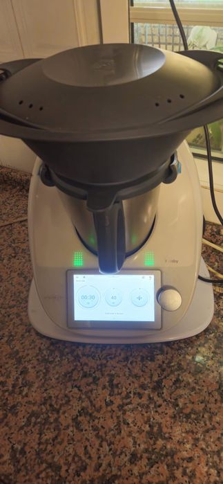 Vendo Bimby TM6 com todos os acessórios