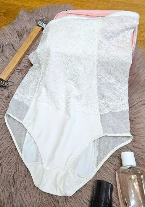 Корректирующие утягивающие высокие трусики Playtex, р. L/XL