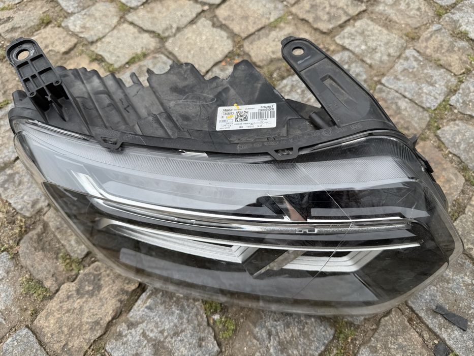 Optica dacia Duster