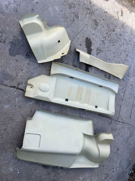 пластик обшивка багажника лонжерона ваз 2106.2107