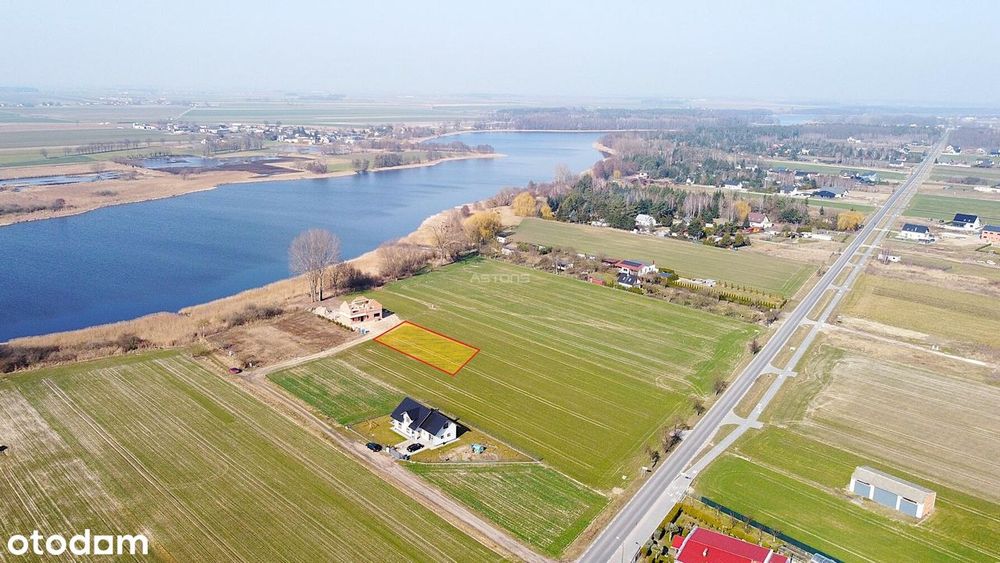 Urokliwa Działka Blisko Jeziora!