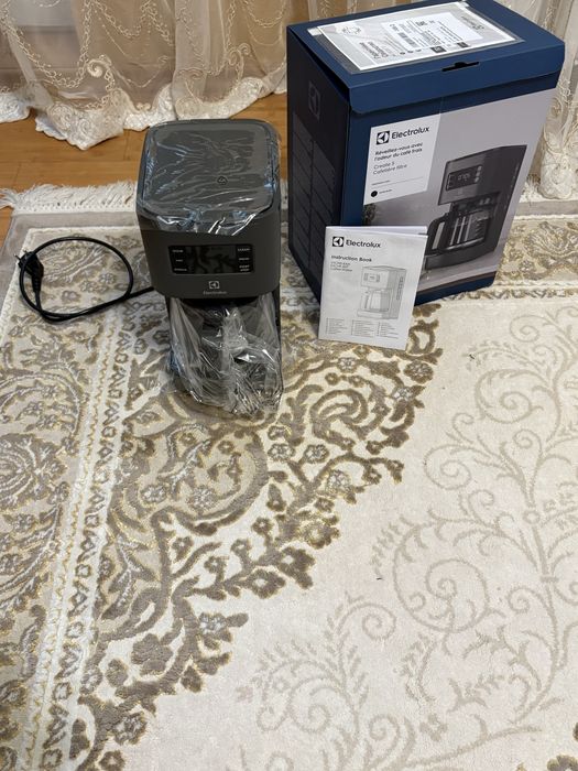 Кавоварка крапельна Electrolux E5CM1-6AN Graphite - GFT
