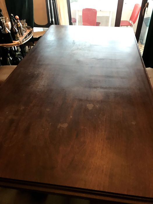 Mesa de madeira maciça