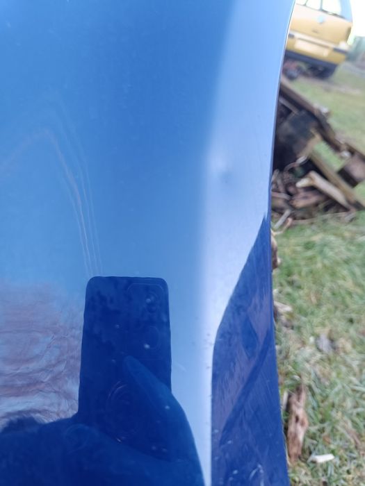 Błotnik prawy przedni Volkswagen Passat B5 przed lift  LA5E