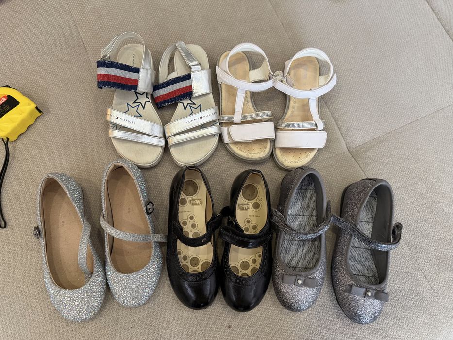 Crocs, сандалі, туфлі Chico