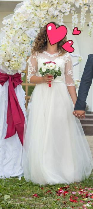 Продам весільну сукню