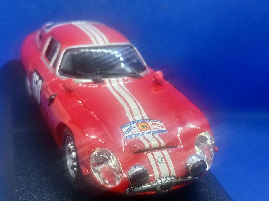 Miniaturas 1/43 Alfa Romeo TZ Rally  2 miniaturas diferentes