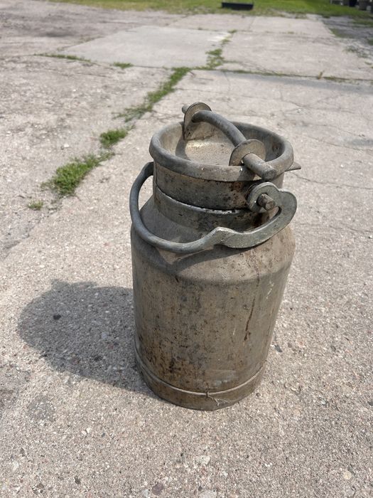 Stara kanka, kana na mleko , wodę 10l.