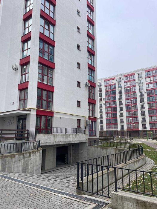 НИЖЧА ЯК В ЗАБУДІВНИКА паркомісце, ЖК"Містечко Козацьке" Довженка(БАМ)