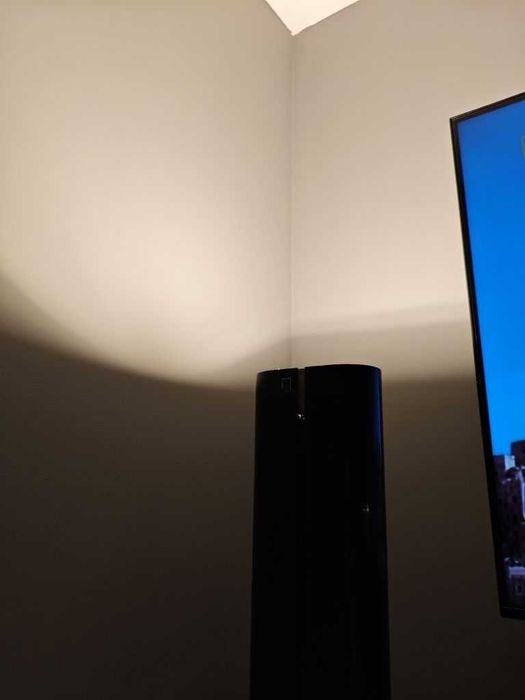 Lampa  Artemide Megaron proj. G. Frattini z 1979 roku