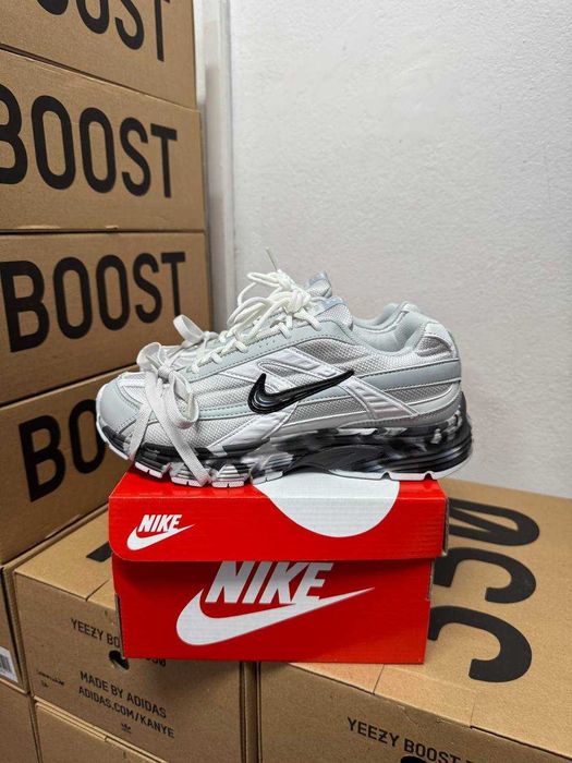 Nike Initiator Light Grey Custom