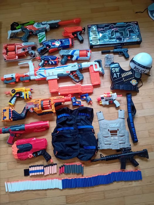Ogromny zestaw NERF/broń/strzelby/pistolety/akcesoria