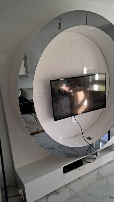 Móvel de tv  em bom estado