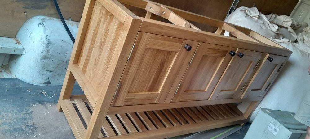 Szafki  łazienkowe dzwi