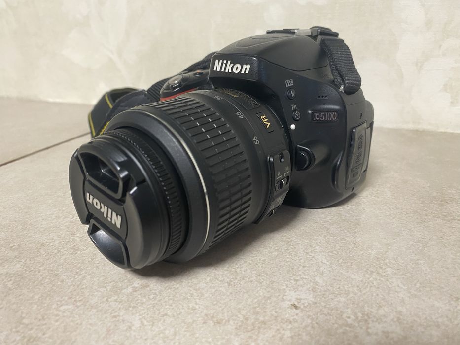 Продам дзеркальний фотоапарат nikon d5100