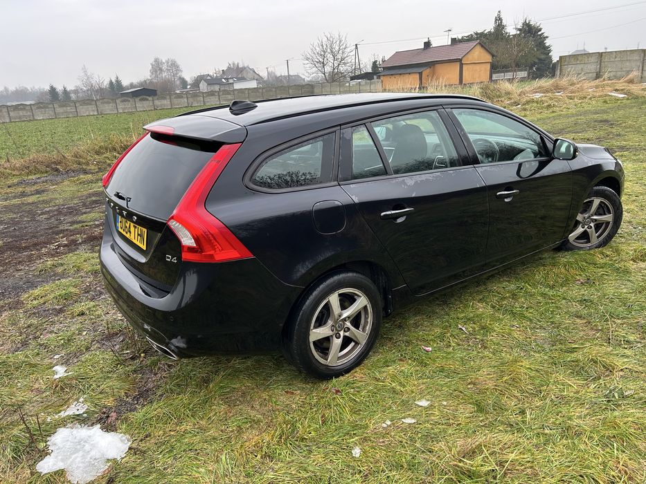 Volvo V60 D4 Anglik