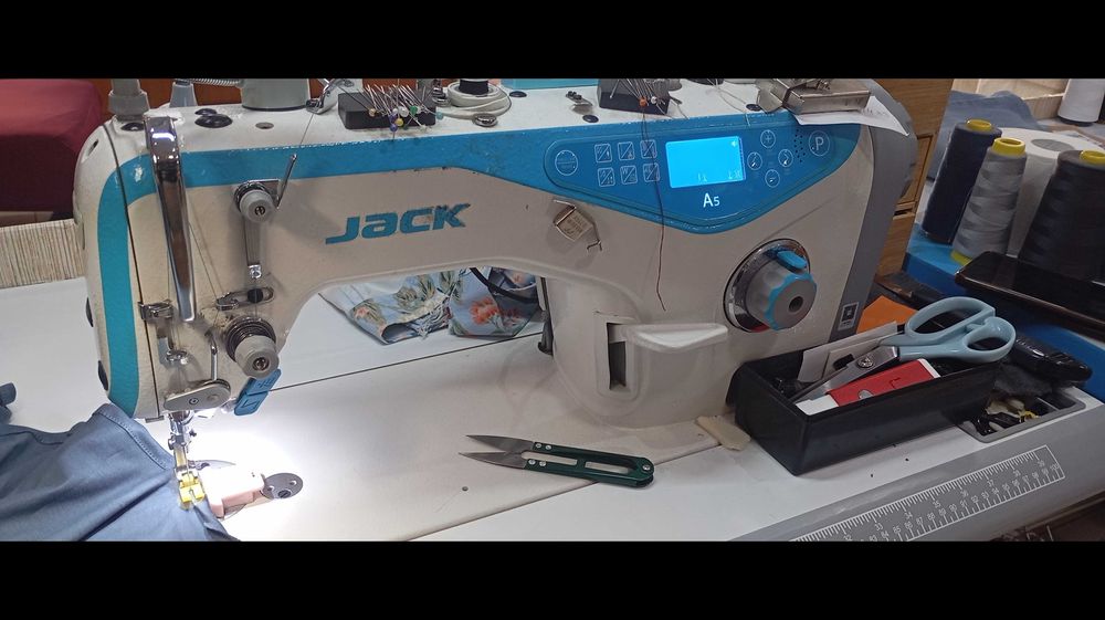 Máquina Reta Industrial Jack A5