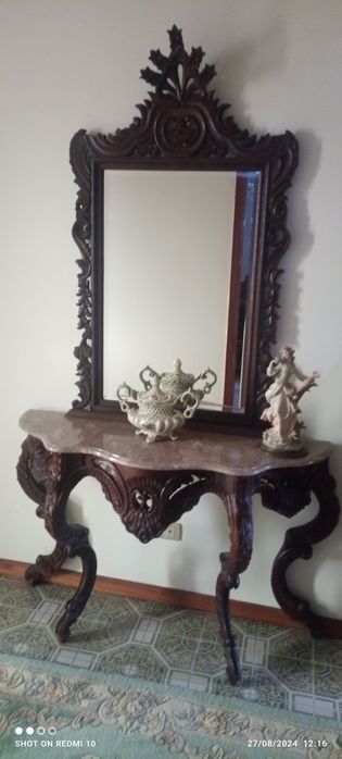 Credencia e espelho Vitoriana