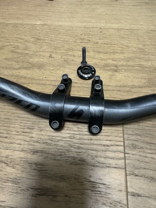 Kokpit zintegrowany, do dh. Demo 8