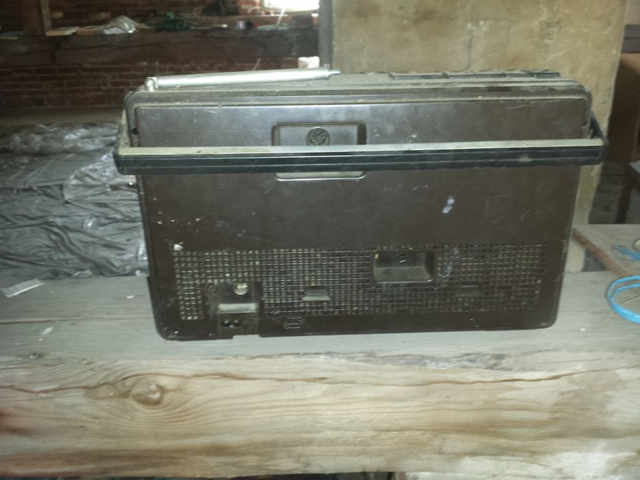 Stare radia. Sprzedam.