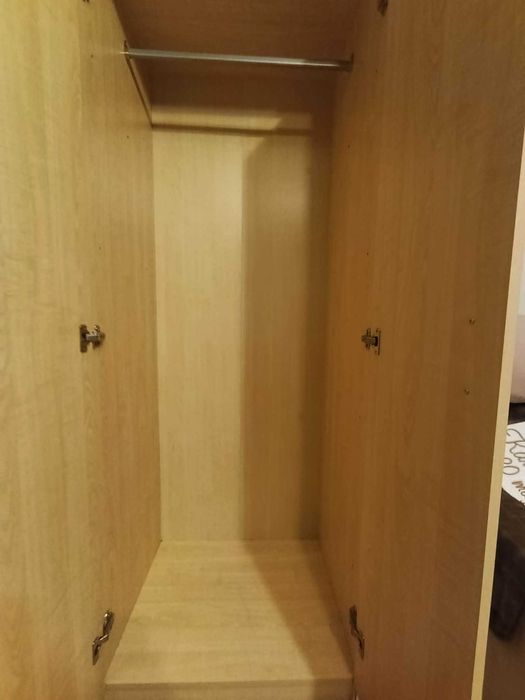 Szafa jasna ubraniowa