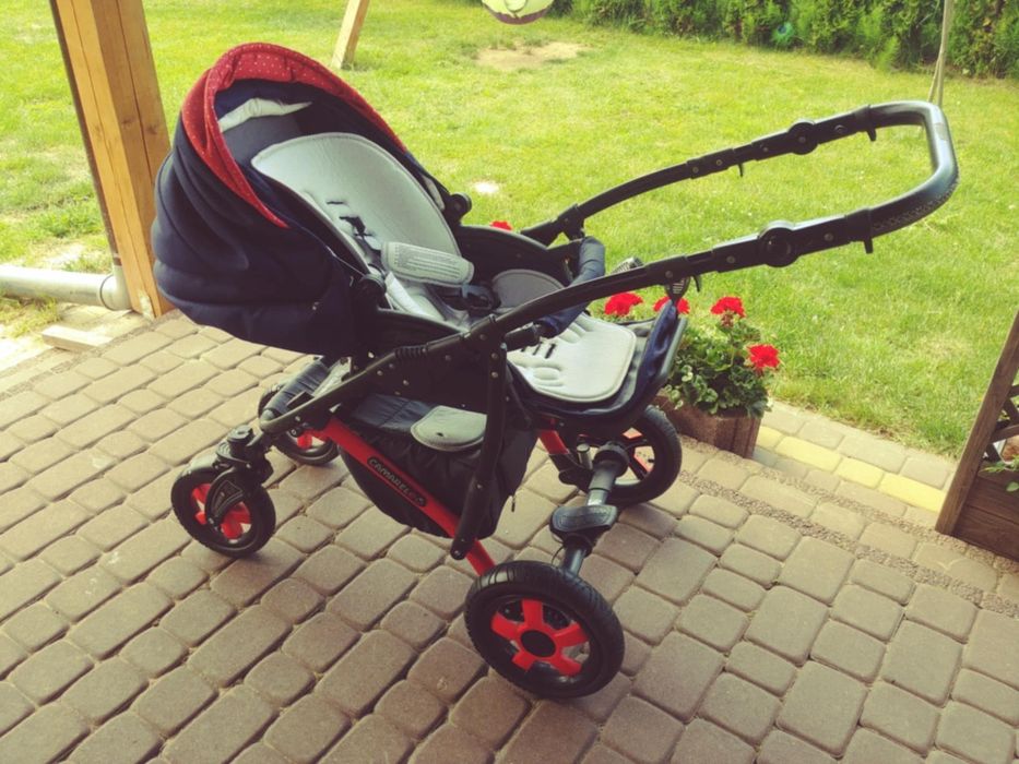 Wózek Camarello Carrera z bazą ISOFIX