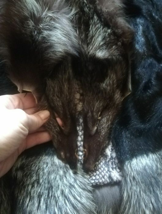 Шуба натуральна, чорнобурка