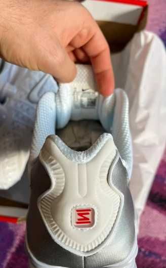Białe_Nike_Shox _TL R.44
