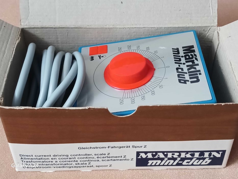 Залізниця Marklin 6711 трансформатор-регулятор 230/10Вольт 1:220 6,5мм