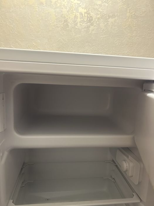 Lodówka mała MPM 112-CJ-15/AA 84cm z Zamrażarką