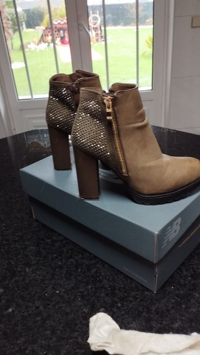 Botins  bejes tam 36,