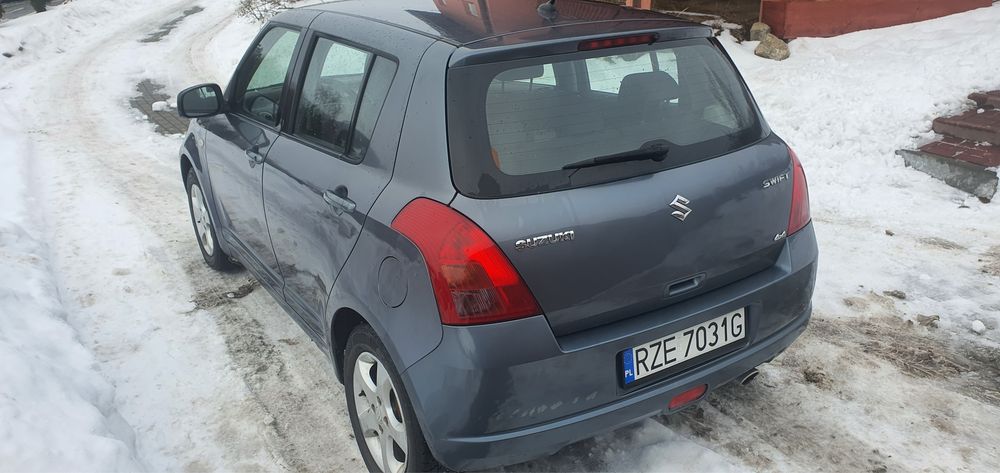 Suzuki Swift napęd 4x4 1.3